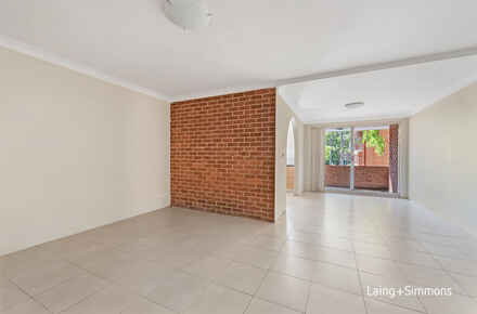 8-10 Cambridge St - living.jpg