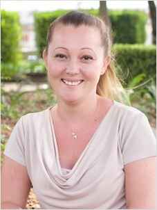 Vicki Arronis Vicki Arronis